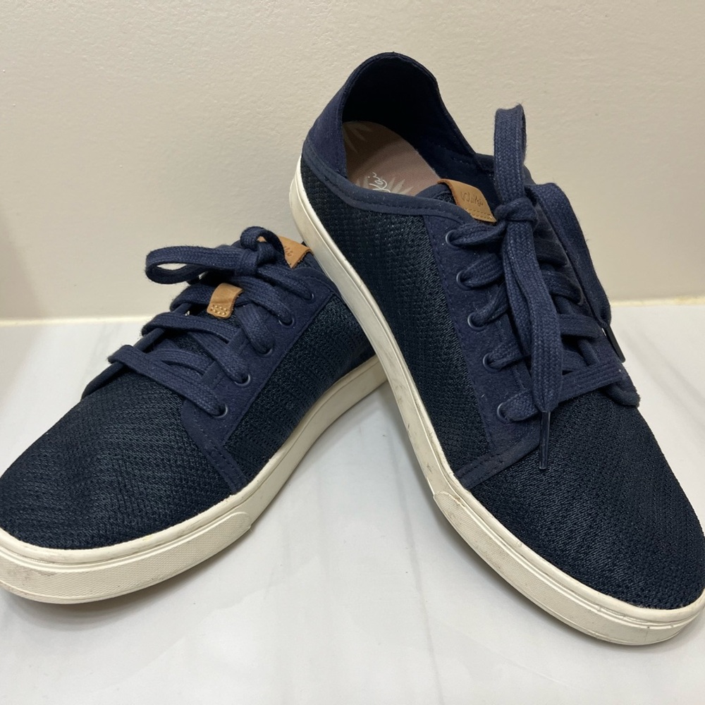 Olukai lightweight sneakers